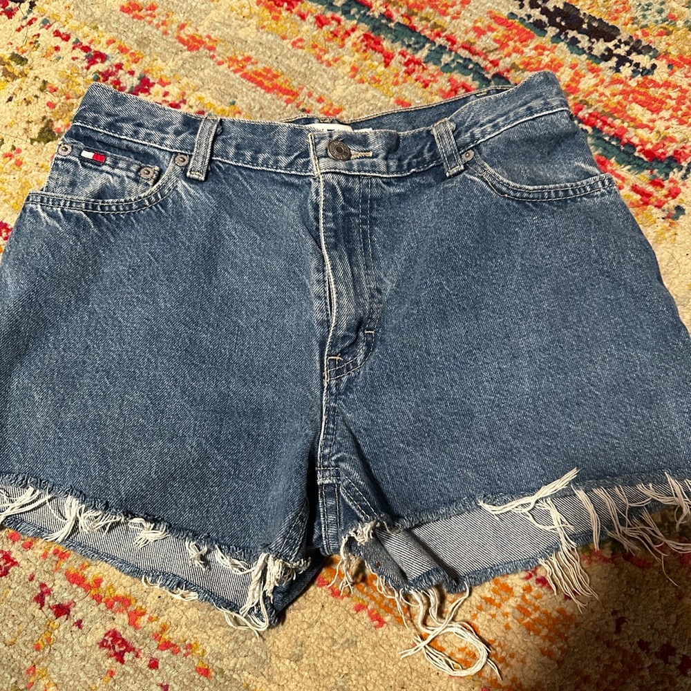 Vintage / Y2K Tommy Jeans cutoff shorts!